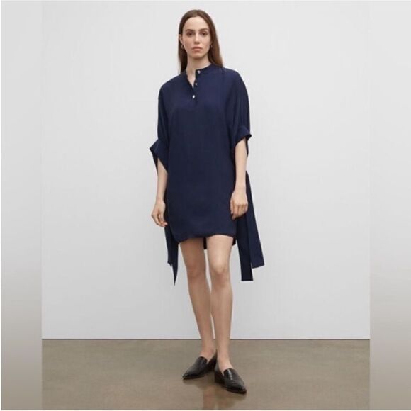 Club Monaco NWT Tie Sleeve Dress in Navy Size 4 - Picture 2 of 5